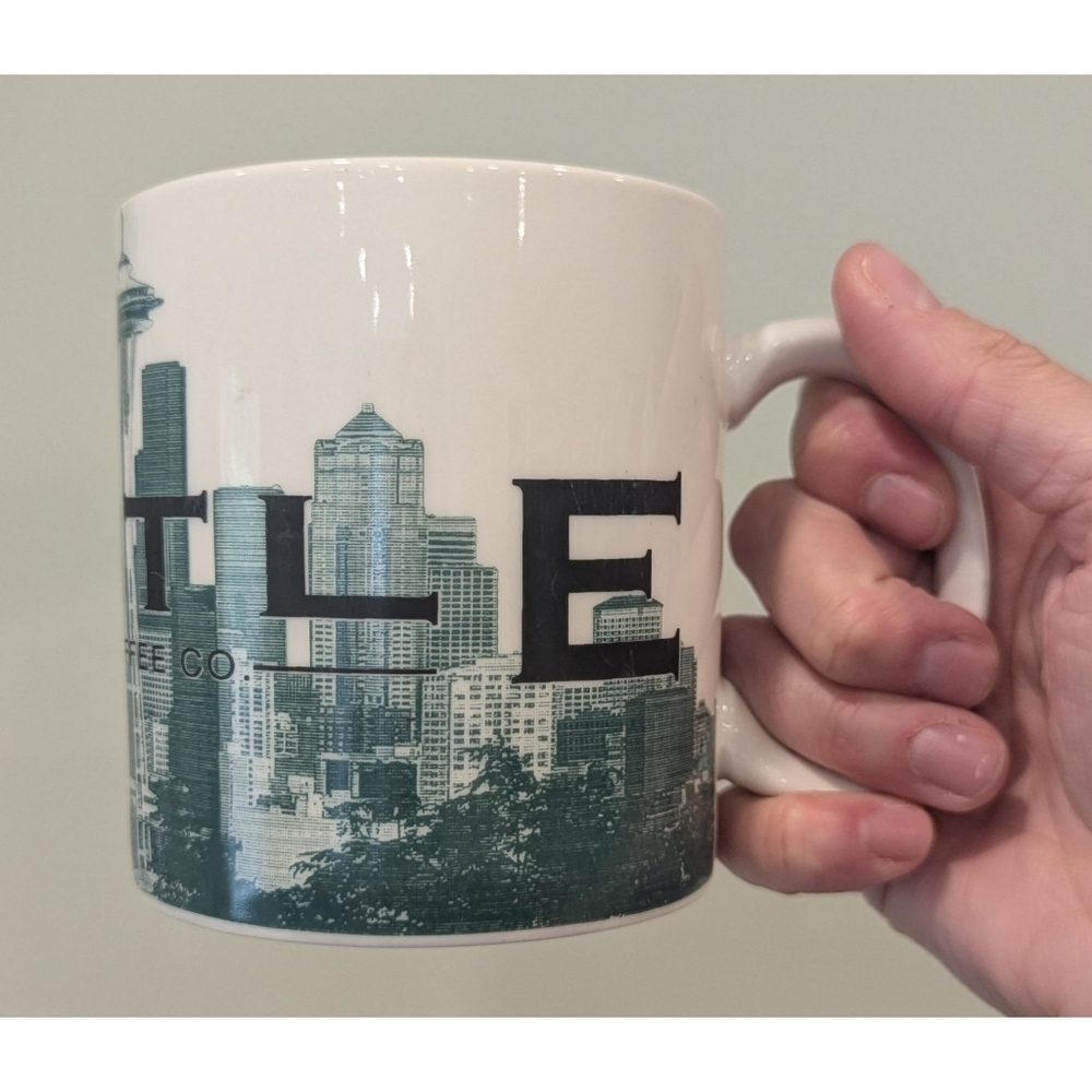 Starbucks Barista Skyline Series SEATTLE Cersmic Mug